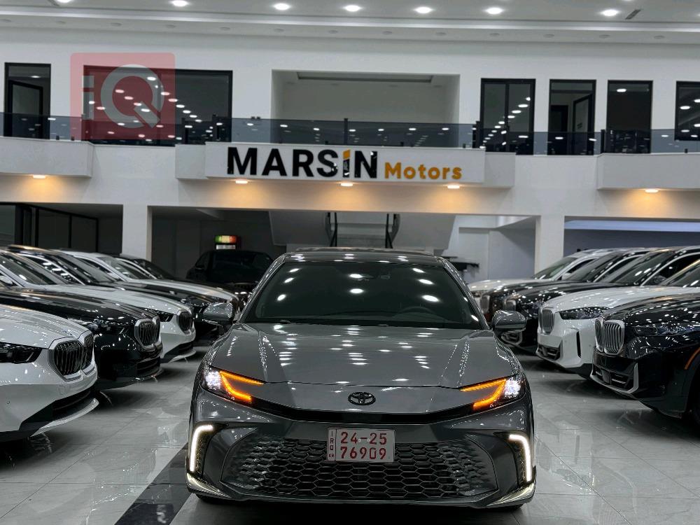 تۆیۆتا کامری